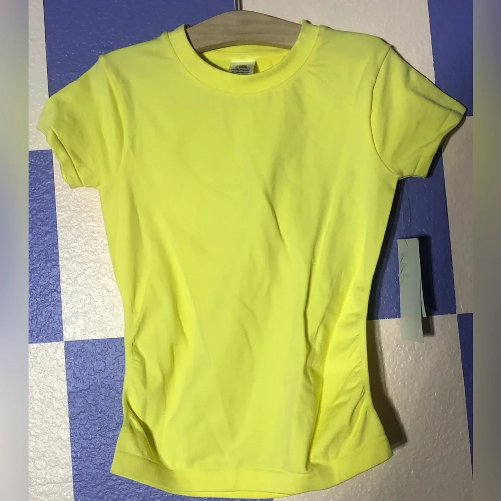 NWT Zella Super Stretchy Athletic Tee in Yellow - Size S (7-8)